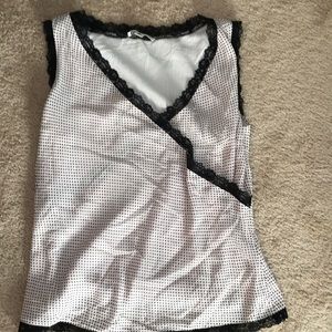 Pink polka dotted top